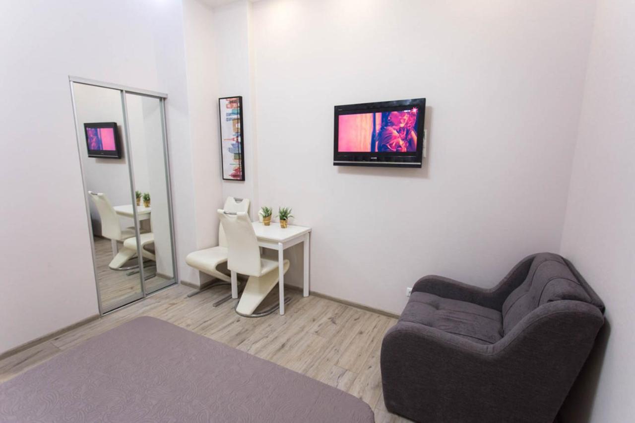 Modern apartments in the Centre - Kuznechna str. 26/4 Charkiw Exterior foto